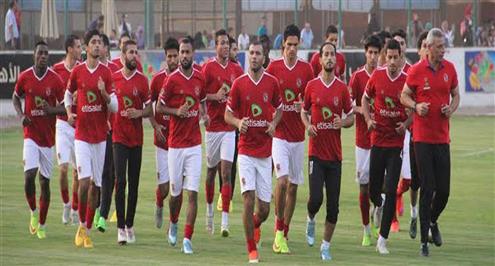 مبروك يضم إيفونا وأنطوي ضمن 5 مهاجمين لقائمة الأهلي أمام النجم 